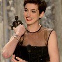SAG 2013: Anne Hathaway in Giambattisa Valli, Fekkai Hair, Chanel makeup and L’Oreal nails