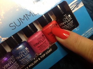 vinylux_lobsterroll